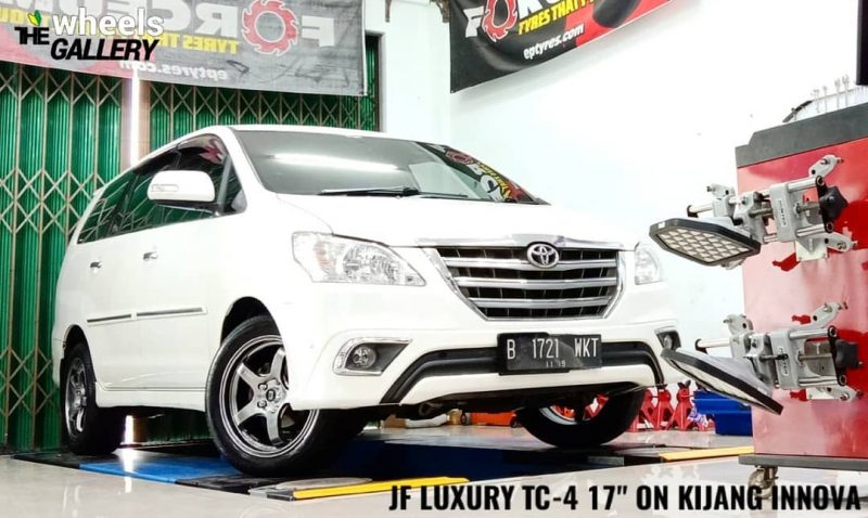 @jf_luxury TC 4 17x7.0 | 5X114.3 | +35  @bridgestonetires 215/55/r17 turanza t005