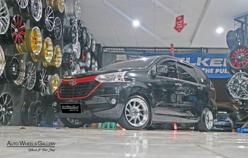 MG  16x8.0/9.5 | 8x100/114.3 | +20/+20  @accelera_radial PHI-R  195/45/16