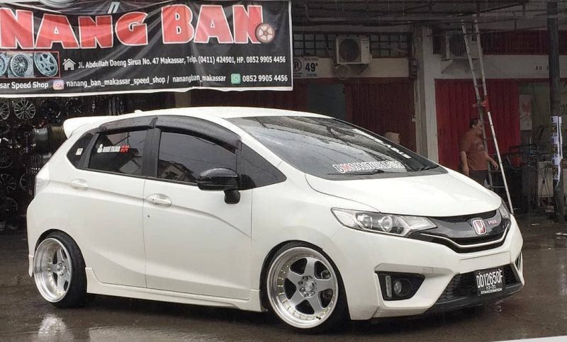Model : ROC  Size : • 17x8.5/10.0 | 8x100/114.3  By JF Luxury