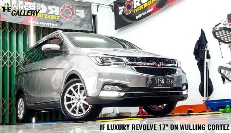 @jf_luxury Revolve 18X7.5| 5x114.3 |+40  @bridgestone turanza 215/55/r17