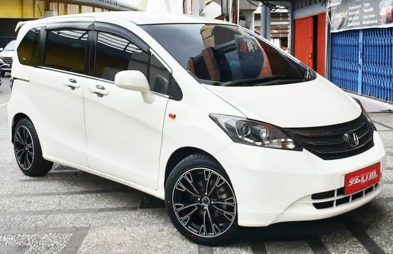 Model : MESHY Size : 17x8.5 | 5x114.3  On FREED  By JF Luxury⁣