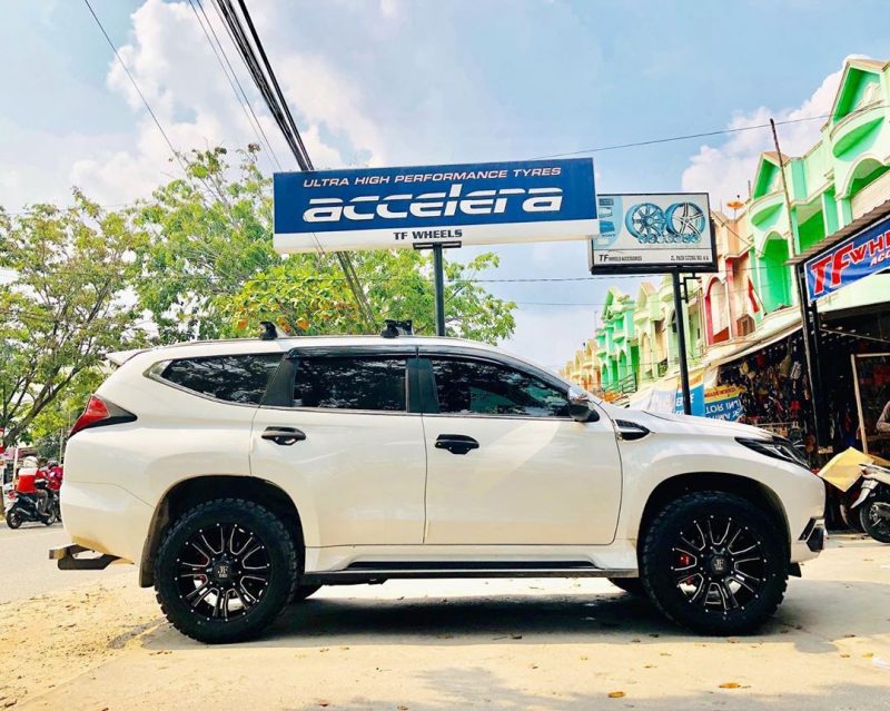 Mitsubishi On COMMANDO 20x9.0 6x139.7 +10