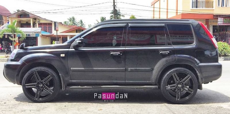 Model : FIVE STAR Size : 20x8.5 | 5x114.3 By JF Luxury⁣