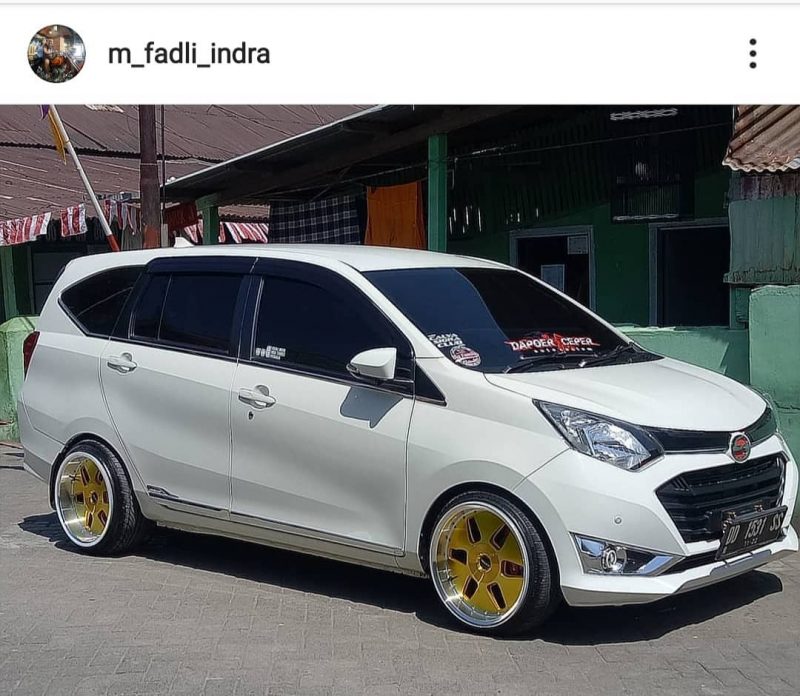 Daihatsu Sigra On Mae 17x8.5/9.5 8x100/114.3 By JF Luxury
