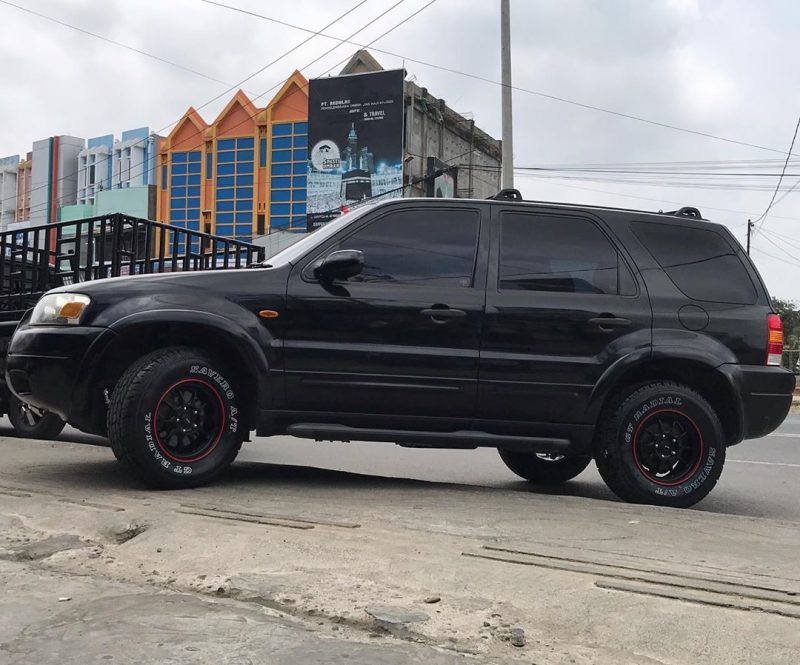 SC55 Matte Black Red Line 15x7.0 5x114.3