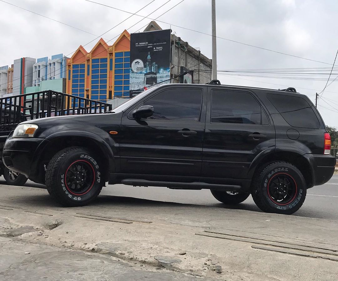 SC55 Matte Black Red Line 15x7.0 5x114.3