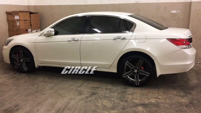 Honda Accord On FIVE STAR  20x8.5 5x114.3 By JF Luxury