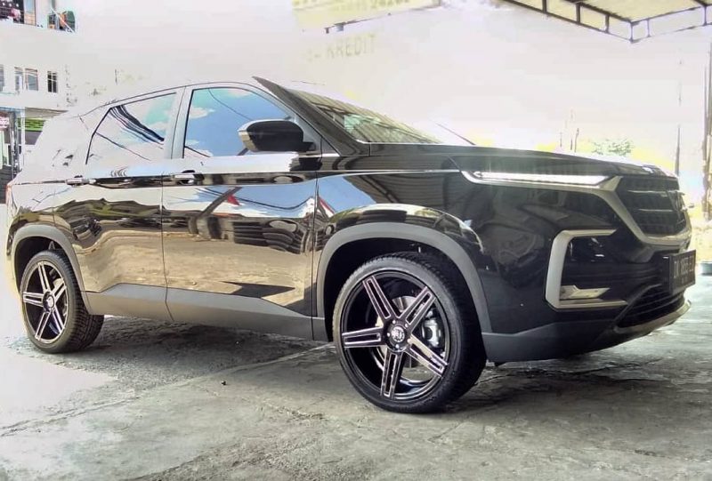 Wuling Almaz On FIVE STAR Gloss Black Milling 20x8.5/8.5 5x114.3 +40 +35 by JF Luxury Wheels