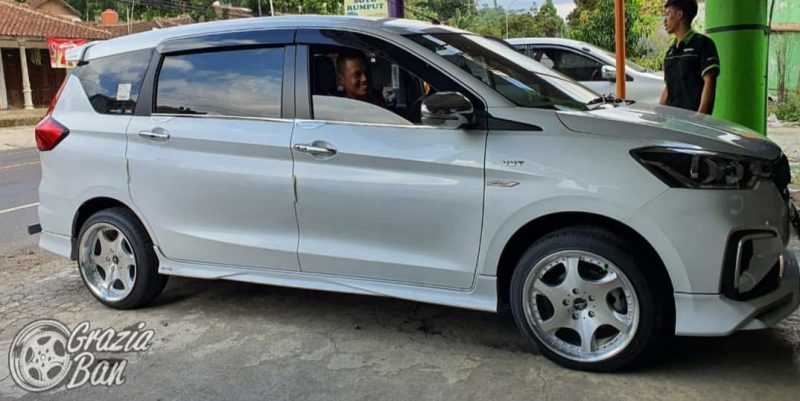 Color : MS Silver Machine Face/Chome+Rivets