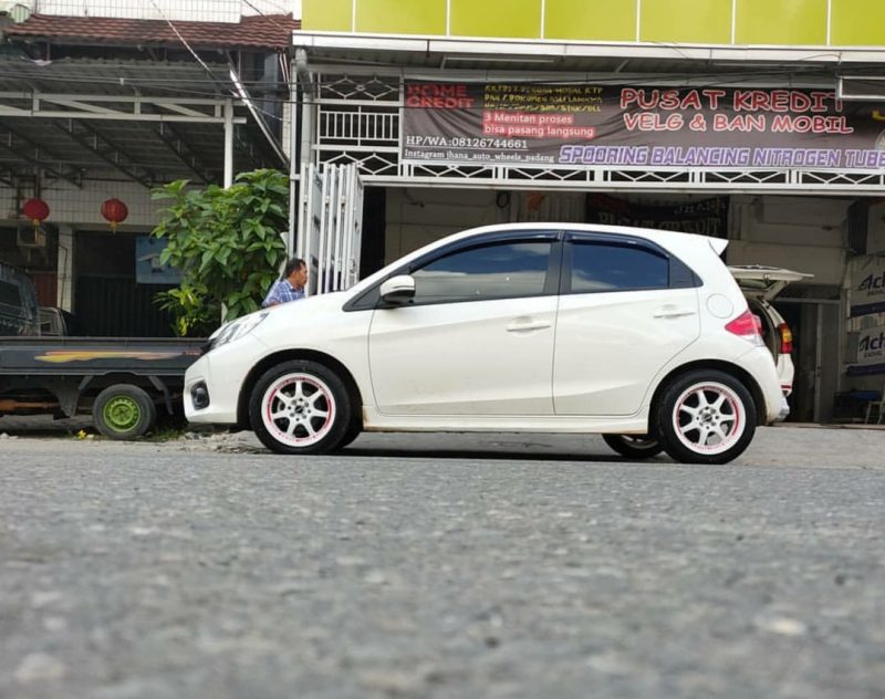 Color : White/Red Lettering