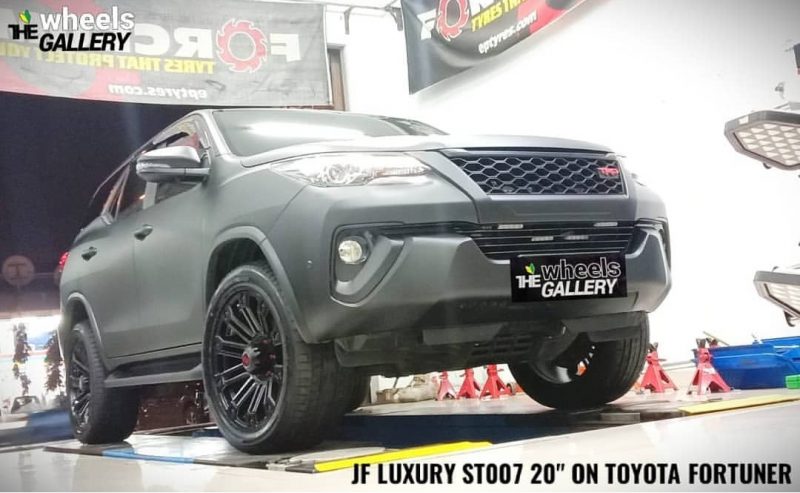 Colors : Matte Black