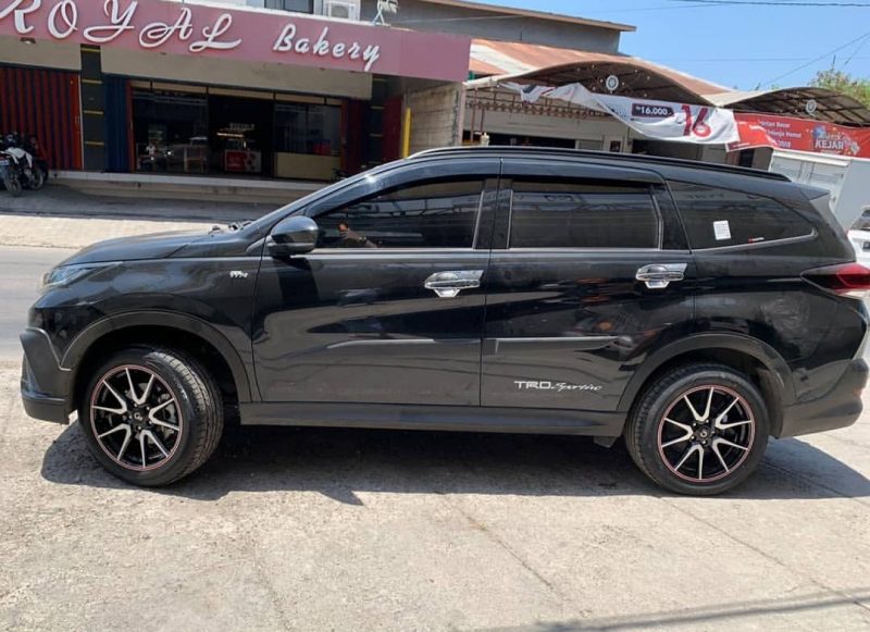 Colors : Gloss Black Machine Face/Red Line