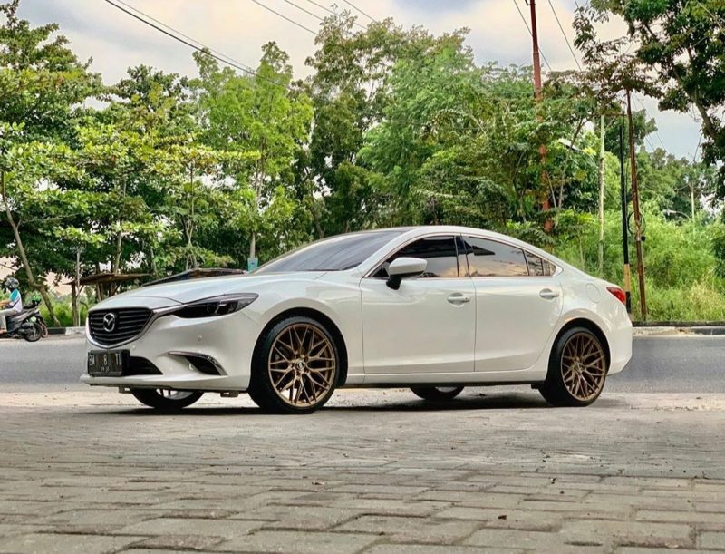 Colors : Matt Bronze