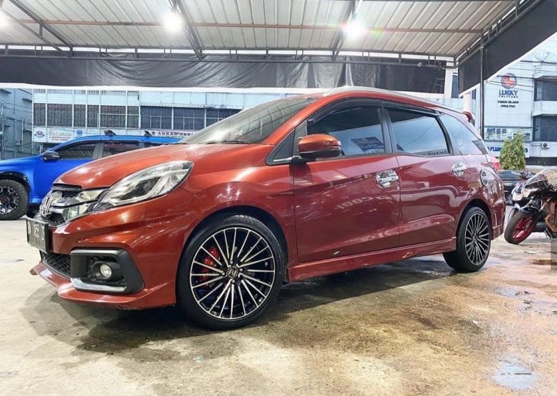 Colors : Black Machine Face