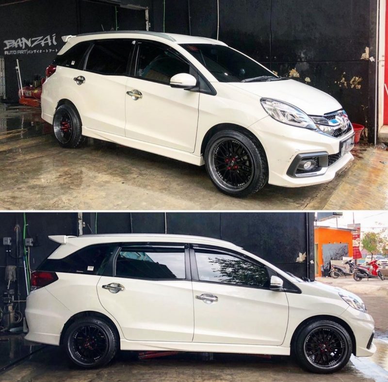 Colors : Black Machine Lip/Black Coating/Chrome Rivets