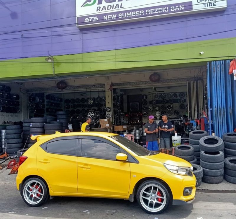 Colors : Silver Lip Machine