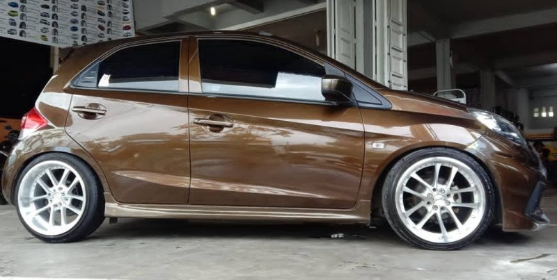 Colors : Silver Machine Face/Lip/Chrome Rivets