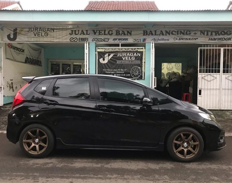 Colors : Matte Bronze Sandblast