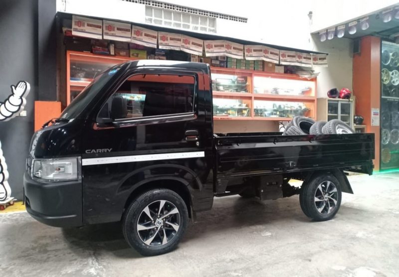 Colors : Black Machine Face