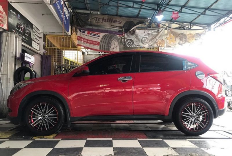 Honda HRV Use NEW DOJO 18x8.0 5x114.3 +35