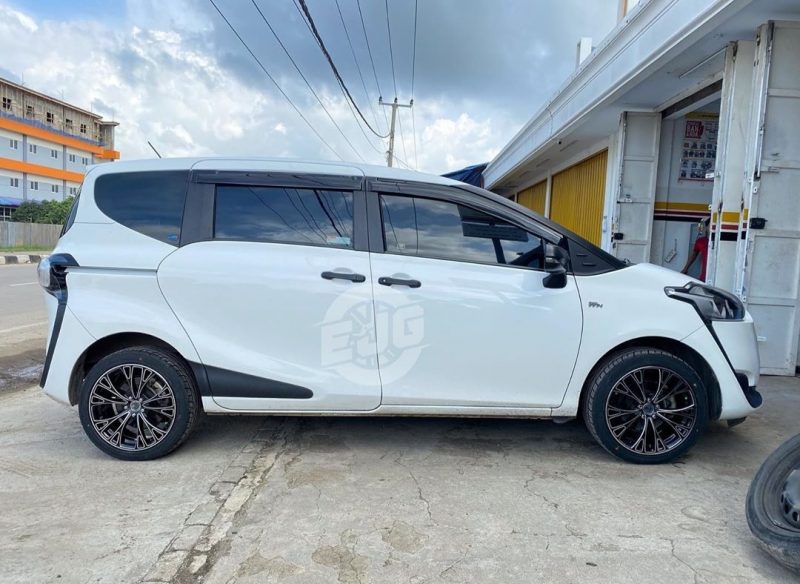 Colors : Black Machine Face/Milling