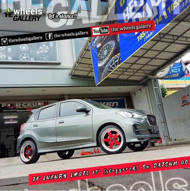 Colors : Black/Red Coating Spoke/Machine Lip+Chrome Rivet