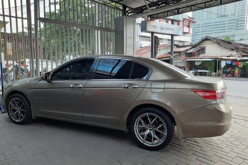 Colors : Hyper Black