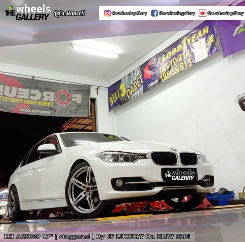 Colors : Grey Machine Face