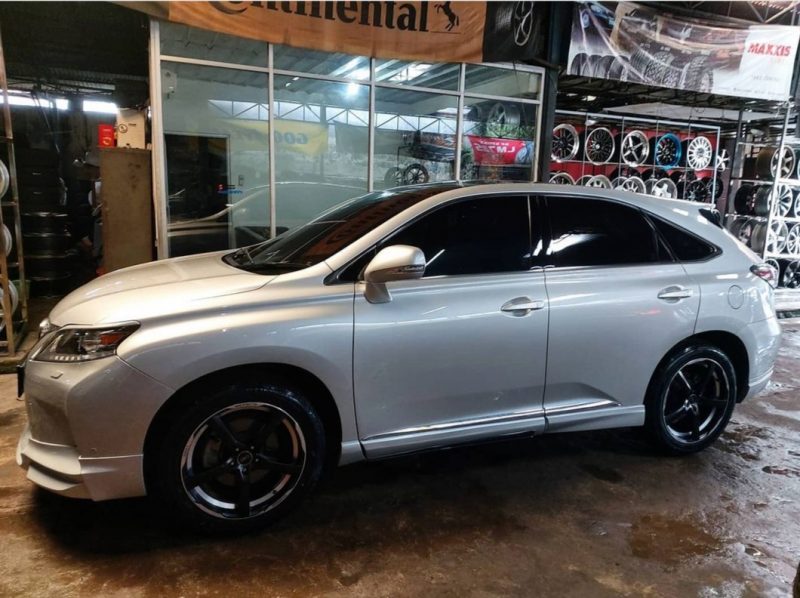 Colors : Matt Gun Metallic With Polished Undercut