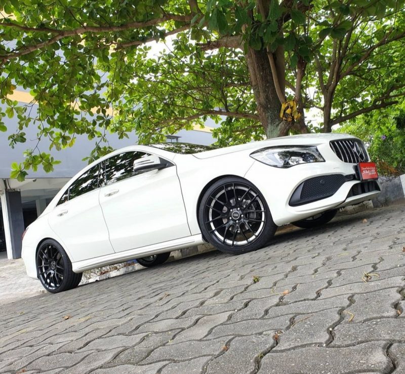 Colors : (DBK1SUP) Matt Black With Polished Undercut