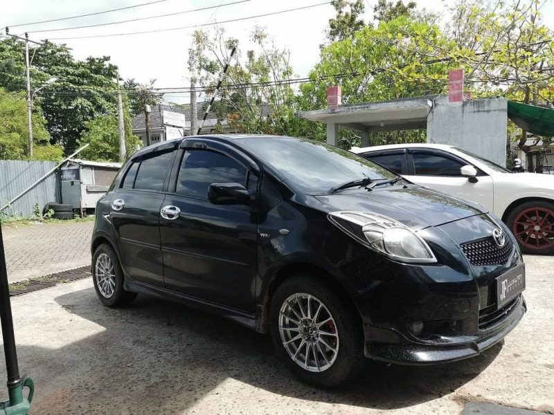 Toyota Yaris Use JFF-2 17x7.0 4x100